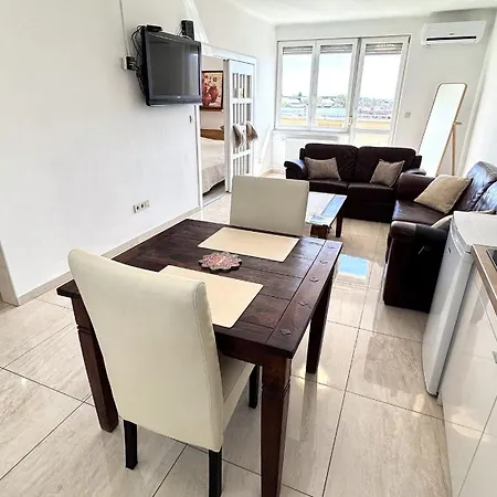 Rest House Apartman